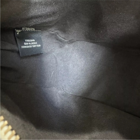 Fendi Fendigraphy Small White Leather Hobo Shoulder Bag Gold Hardware Full Set - Picture 10 of 16